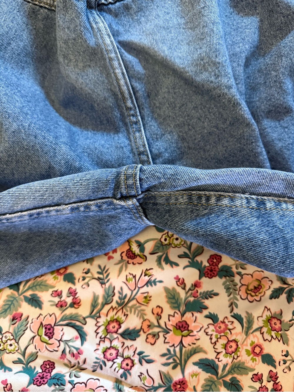 Lee Women's Cropped High-Rise Jeans in Blue Wash - Picture 7 of 7